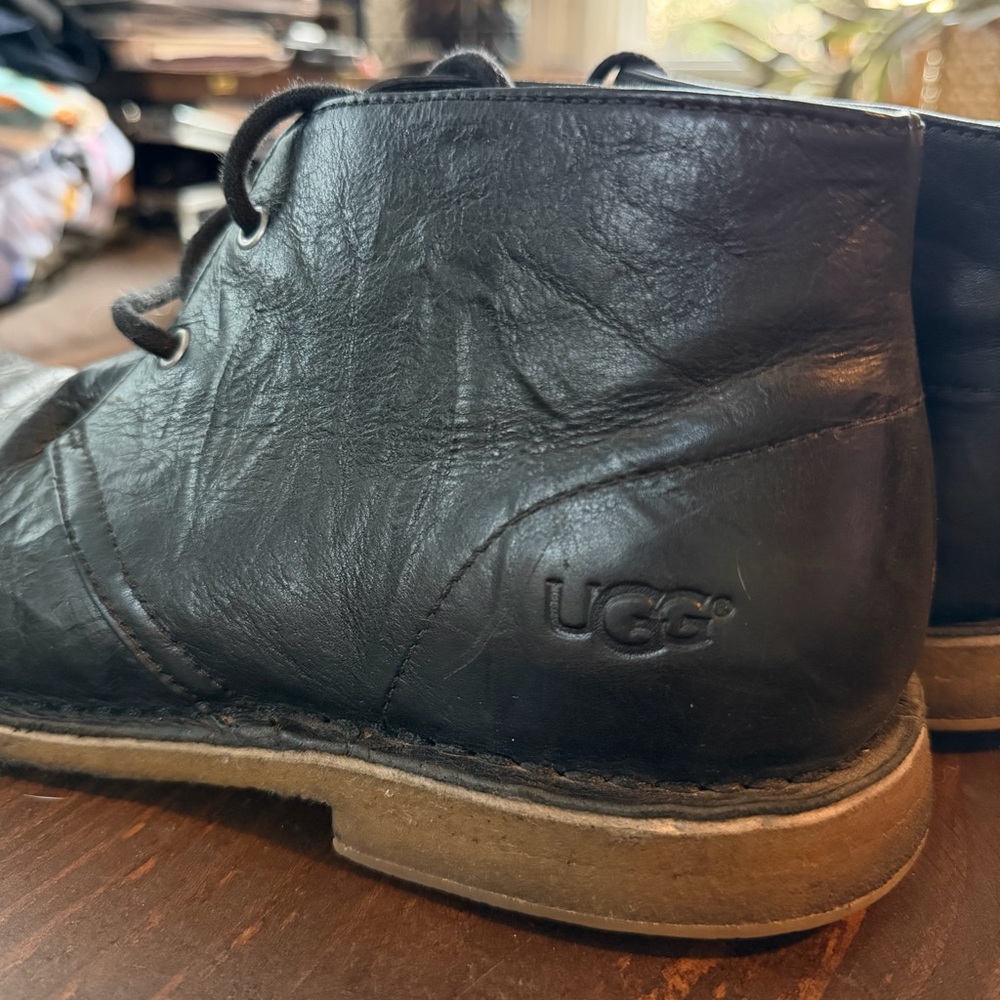 UGG Black Leather Leighton Chukka Boots - Size 9M